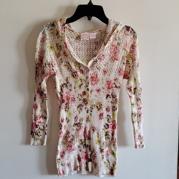 Parfait Hooded Flowery Top with Shiny Buttons - Picture 1 of 4